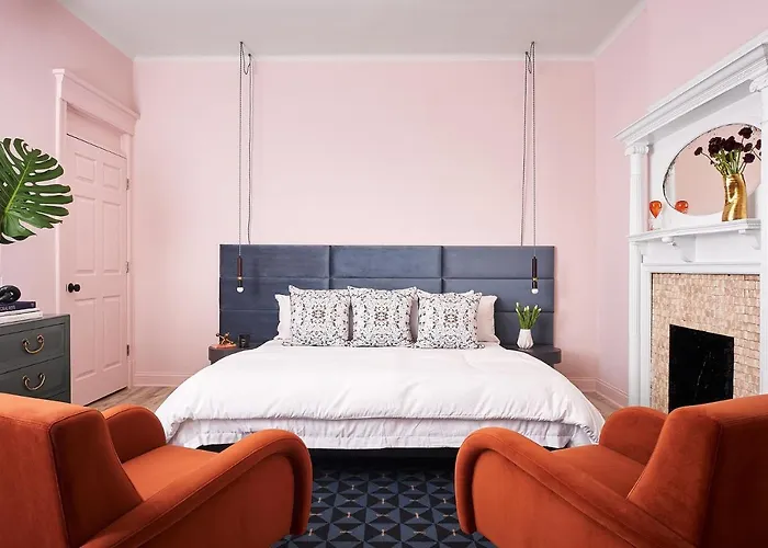 The Neighborhood Hotel Lincoln Park